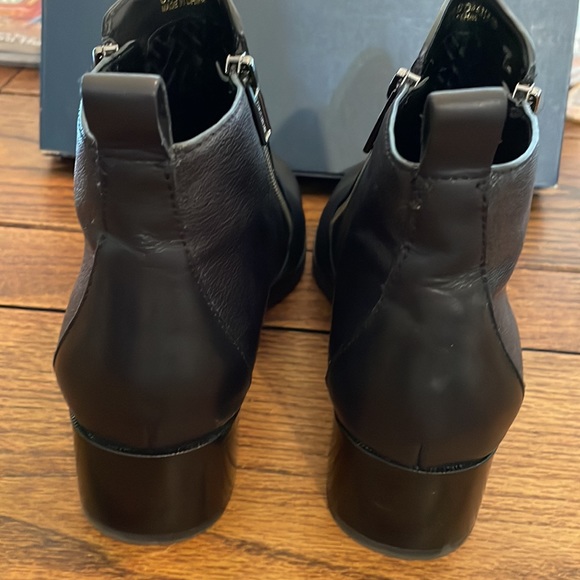 Cole Haan ankle style boots - Picture 6 of 13